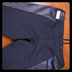 Nike crop leggings (brand new)